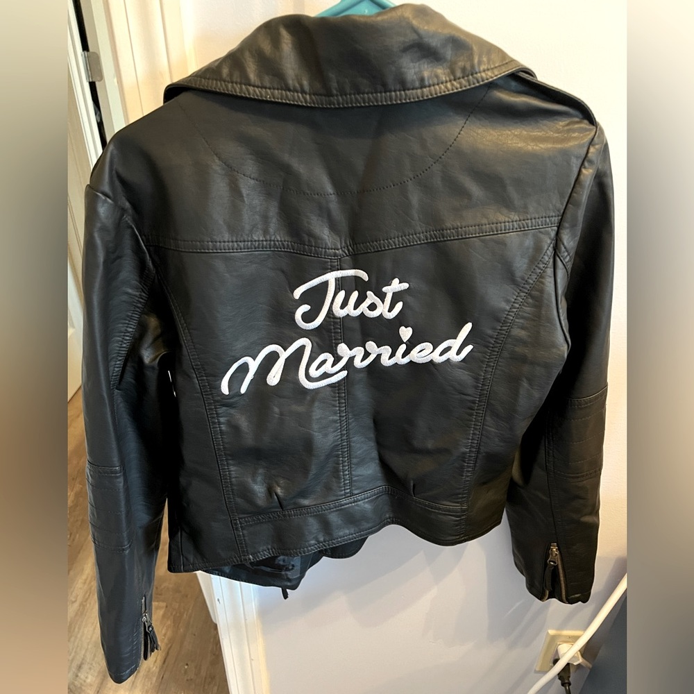 Size women’s medium leather just married jacket